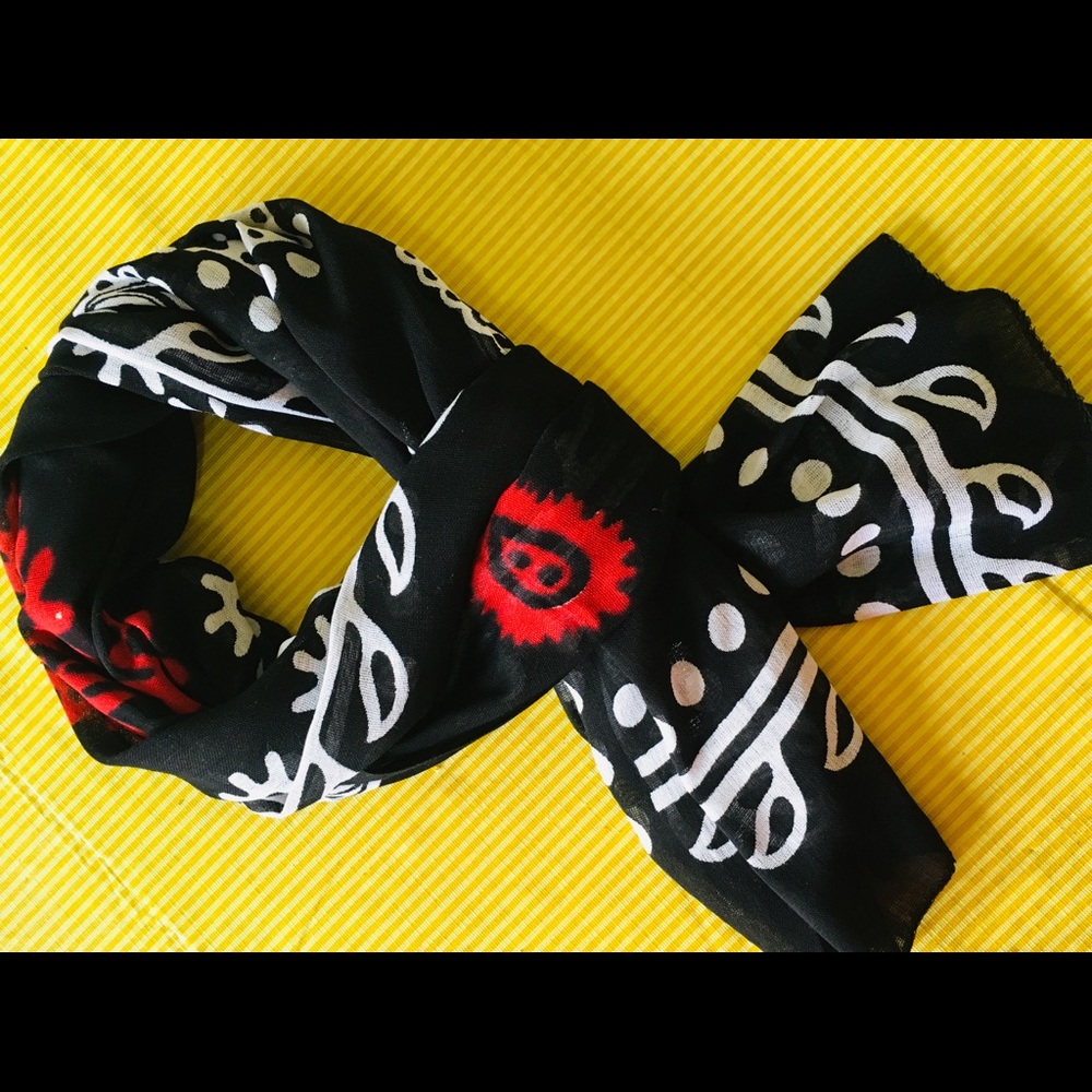Black square cotton scarf with red flower